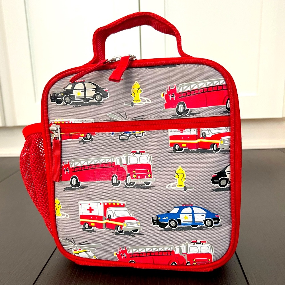 Pottery barn Mackenzie lunchbox rescue heros - classic firetruck